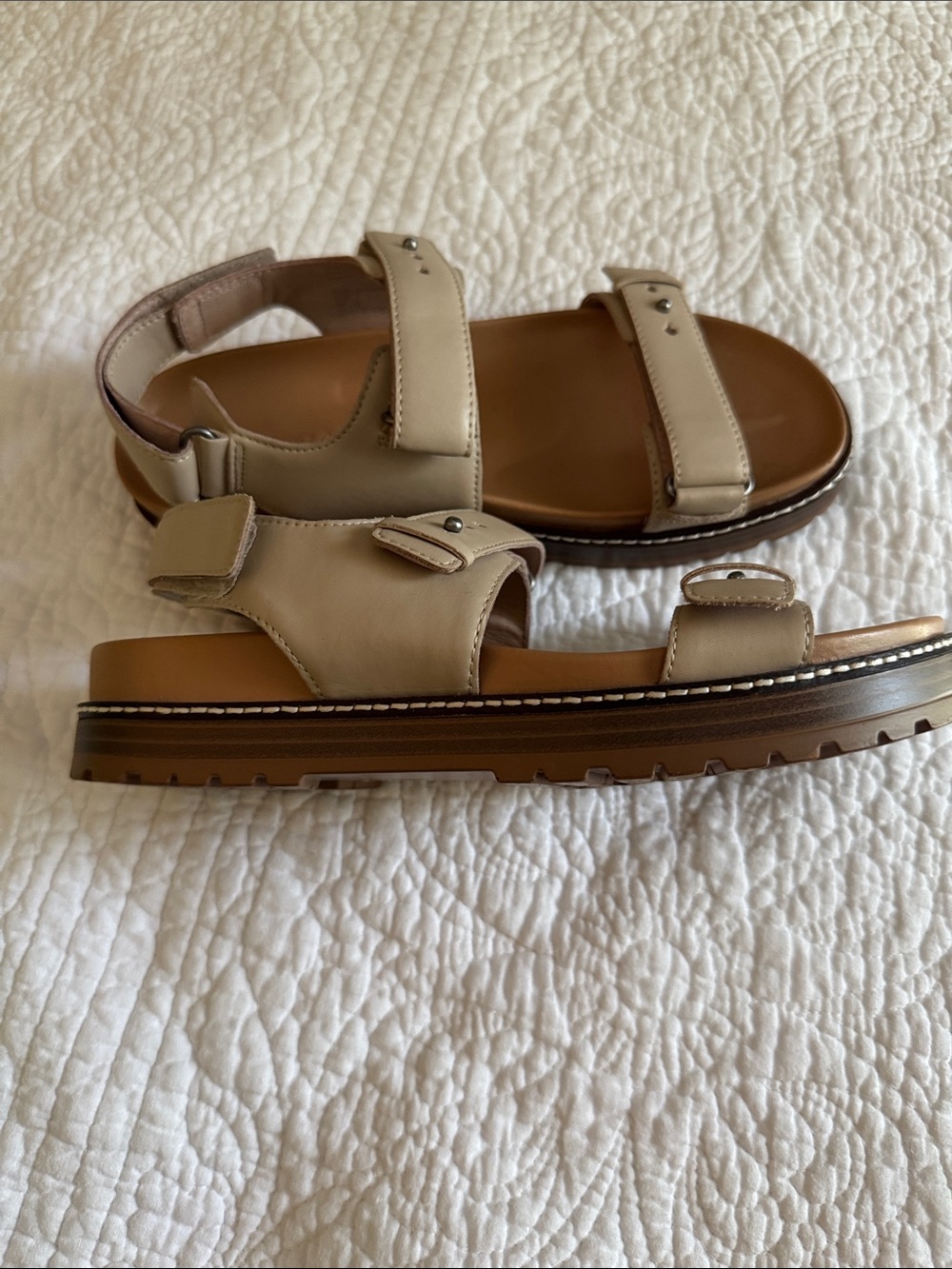 Madewell The Leilah Sandal- leather, adjustable- Women’s size 7 Flax - Picture 3 of 6